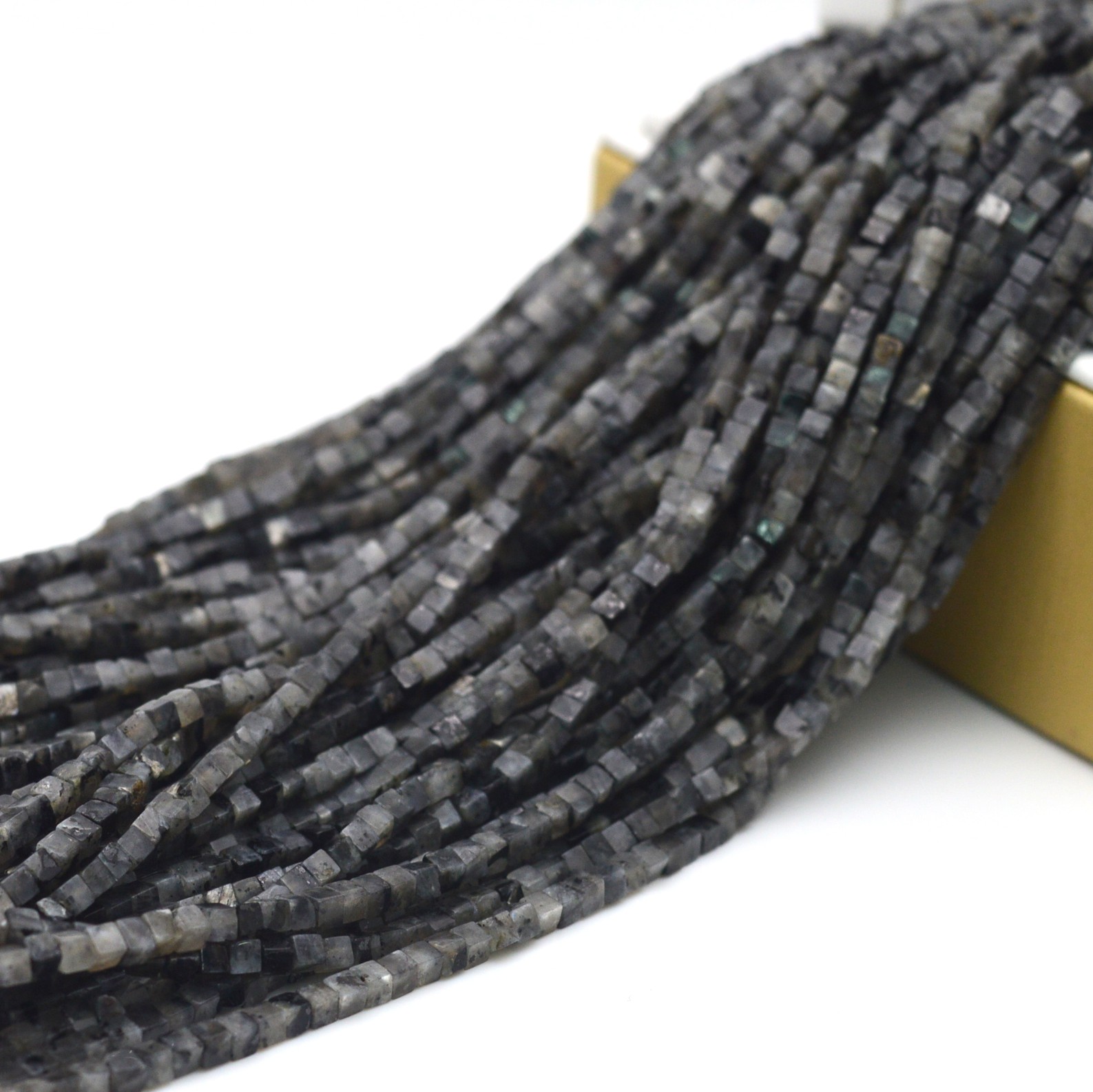 2mm 4mm Natural Gray Labradori - Jewelry Making Store recension och pris